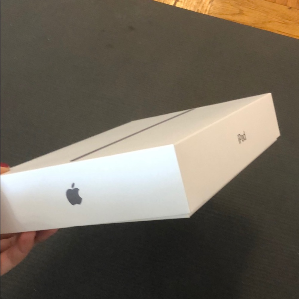 Apple Empty Ipad Box - image 1